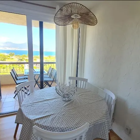 Apartment Lovely With Pool And Sea View *